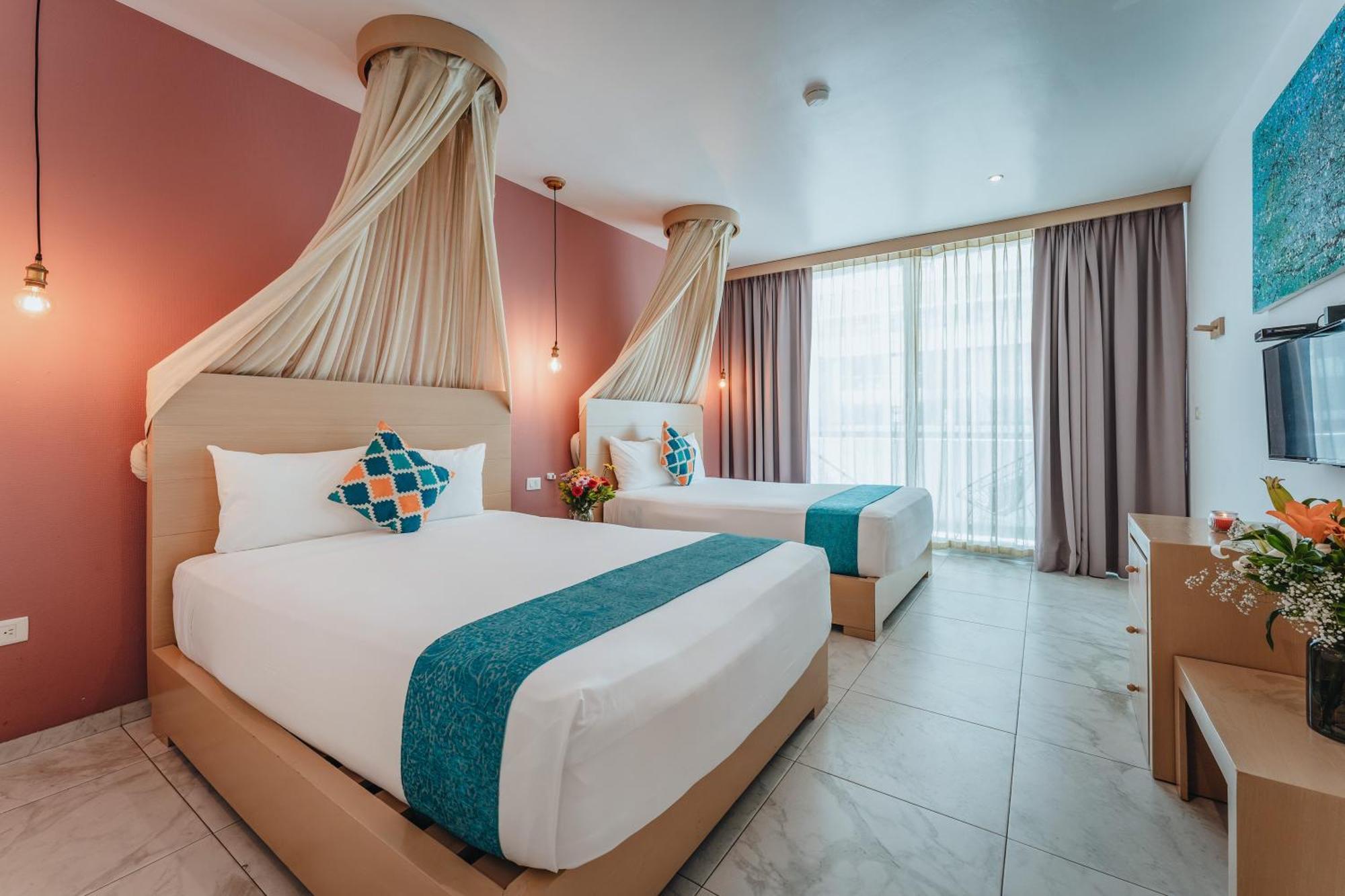 Soho Playa Hotel Playa del Carmen Bagian luar foto